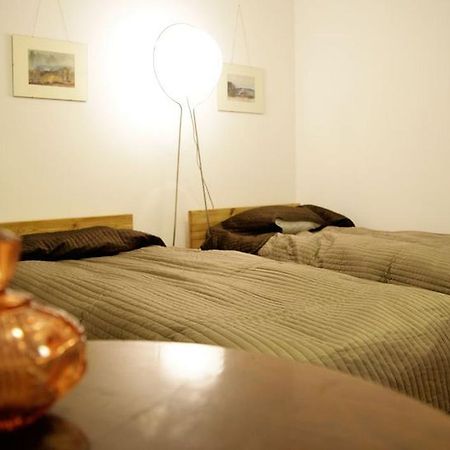 Apartment4You - Solidarnosci Варшава Екстериор снимка