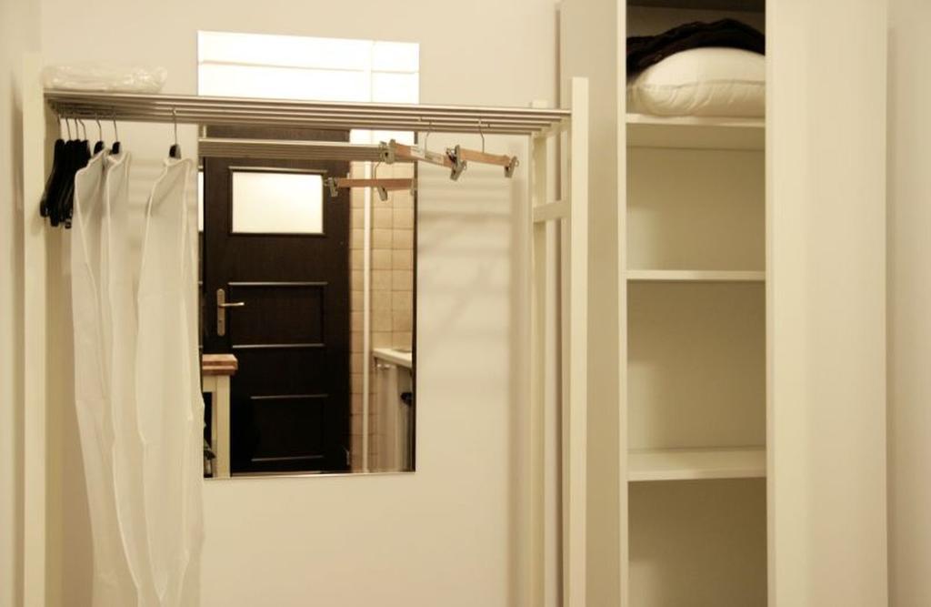 Apartment4You - Solidarnosci Варшава Екстериор снимка