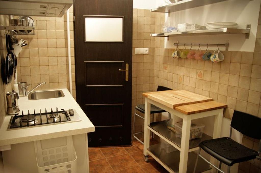 Apartment4You - Solidarnosci Варшава Екстериор снимка